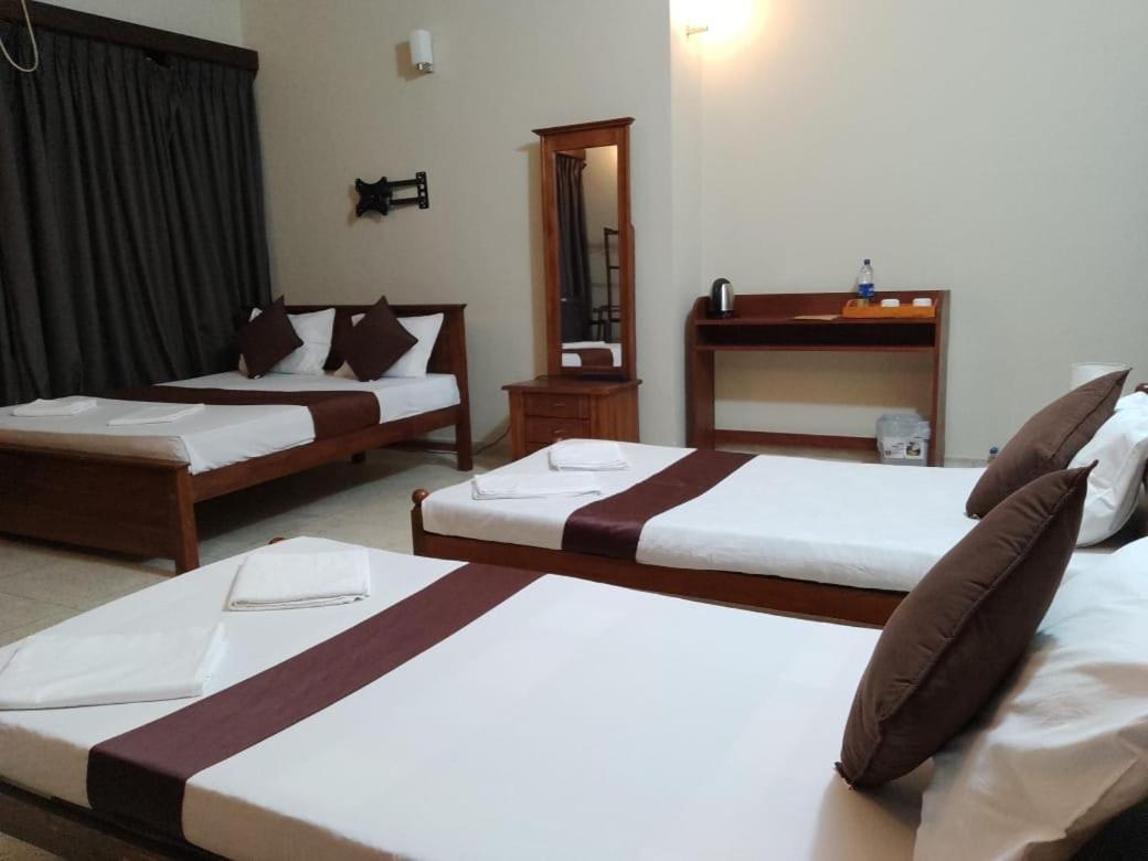 Mercuryfm 103 Guest House - Colombo 3 Extérieur photo